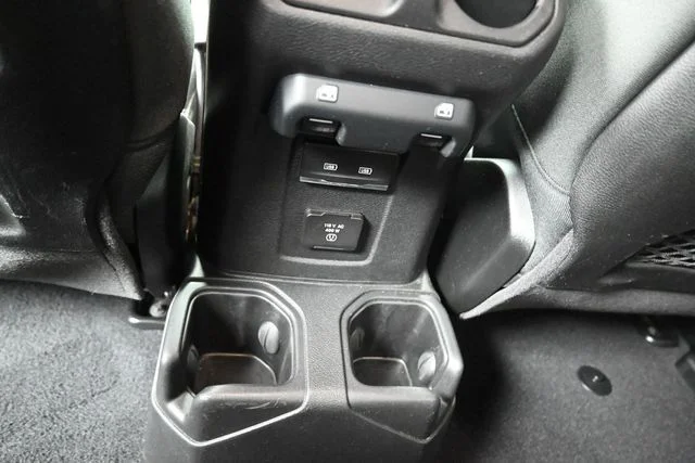 Used 2022 Gray Jeep Mojave image 18