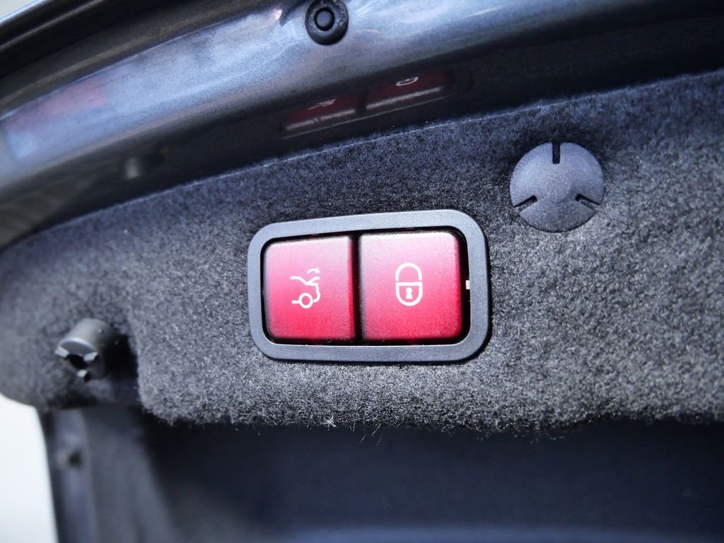 Used 2021 Gray Mercedes-Benz C 300 image 10