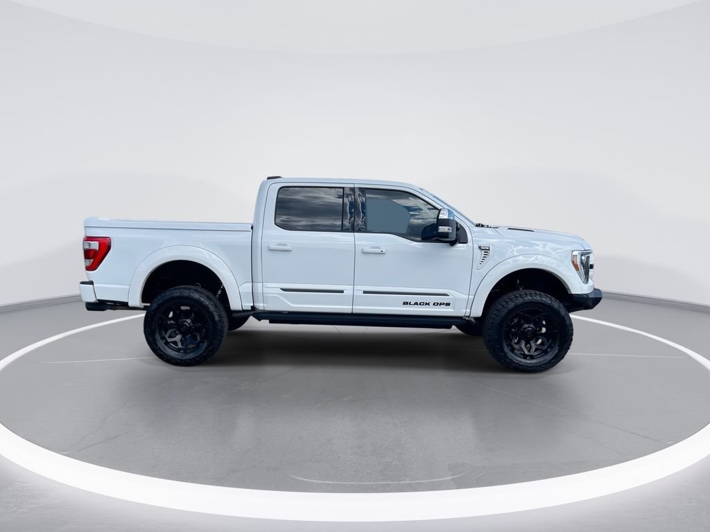 Used 2023 White Ford Lariat image 9