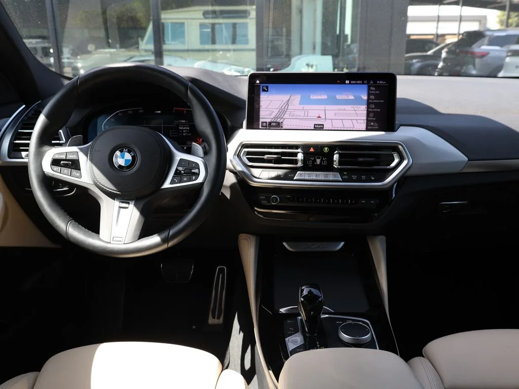 2025 BMW X4 30i - Photo 24