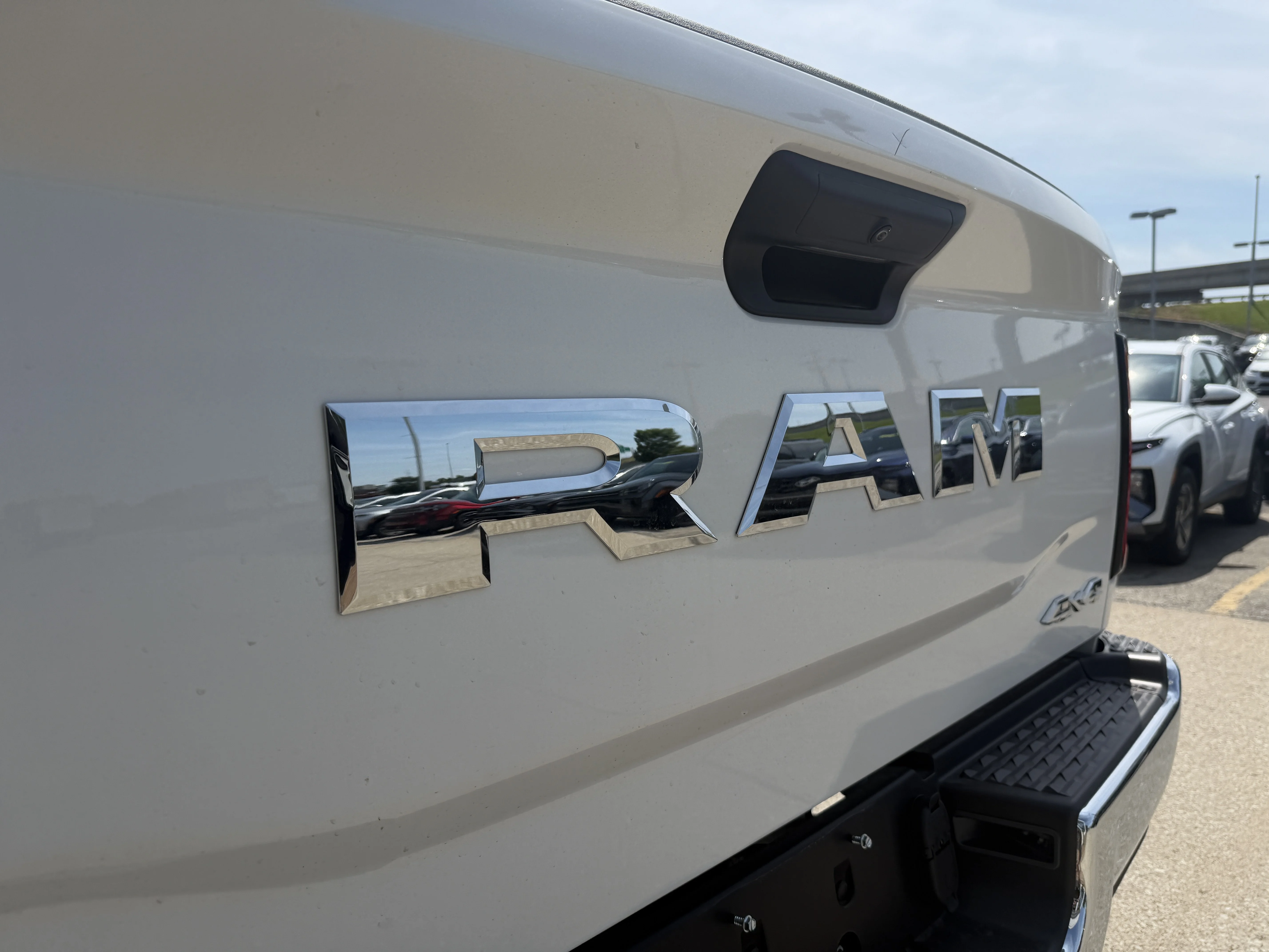New 2026 Bright White Clear-Coat Exterior Paint RAM Tradesman image 9