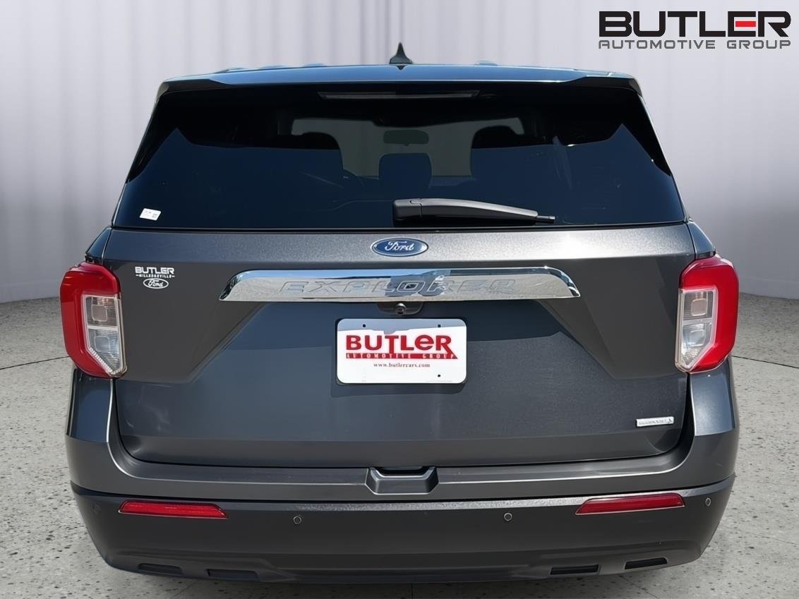 Used 2020 Magnetic Ford Base image 5