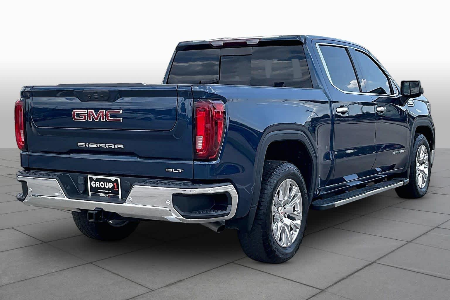 Used 2023 PACIFIC BLUE METALLIC GMC SLT image 13