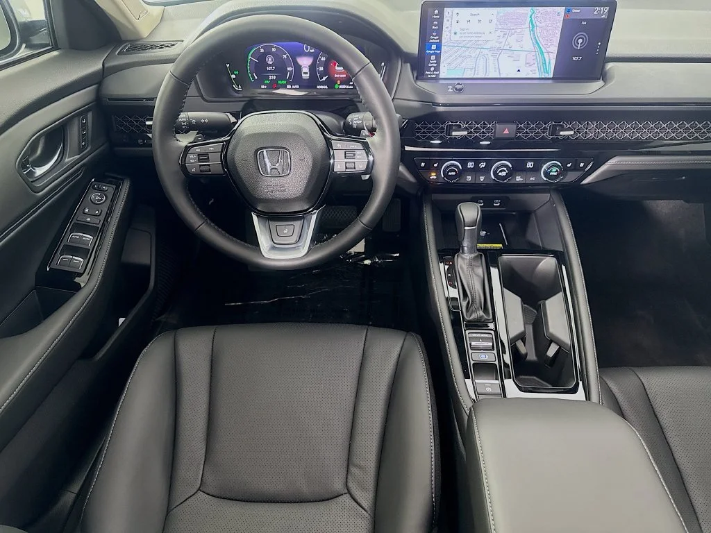 New 2026 Silver Honda Touring image 33