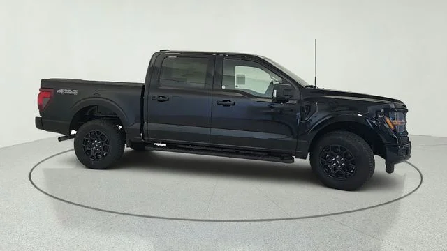 New 2026 Agate Black Metallic Ford XLT image 31