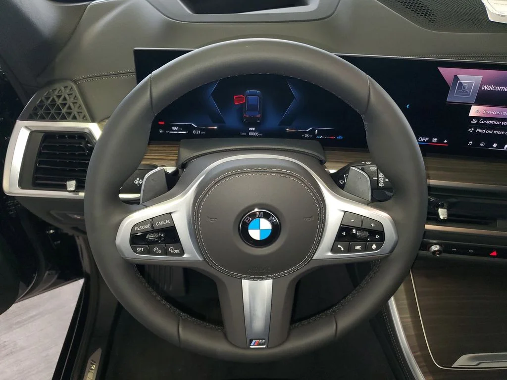 Used 2026 Black Sapphire Metallic BMW sDrive40i image 18