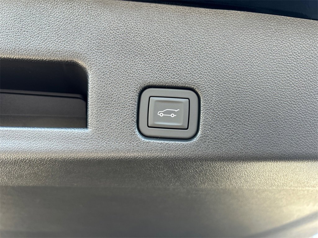 2026 GMC ACADIA - Image 34
