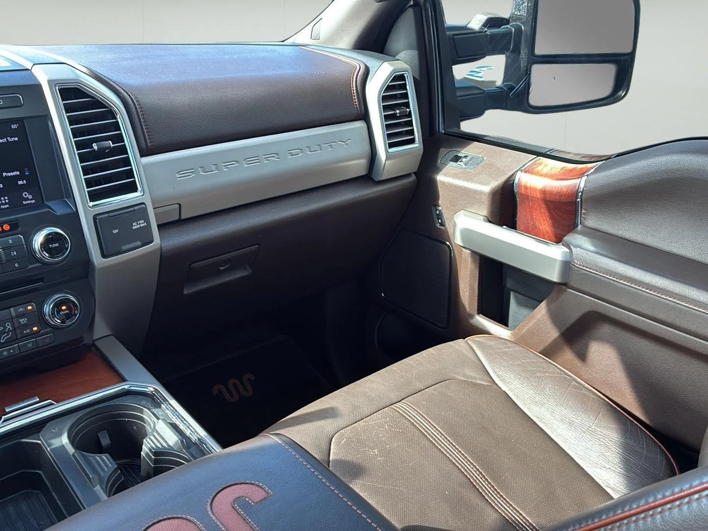 Used 2017 Oxford White Ford King Ranch image 22