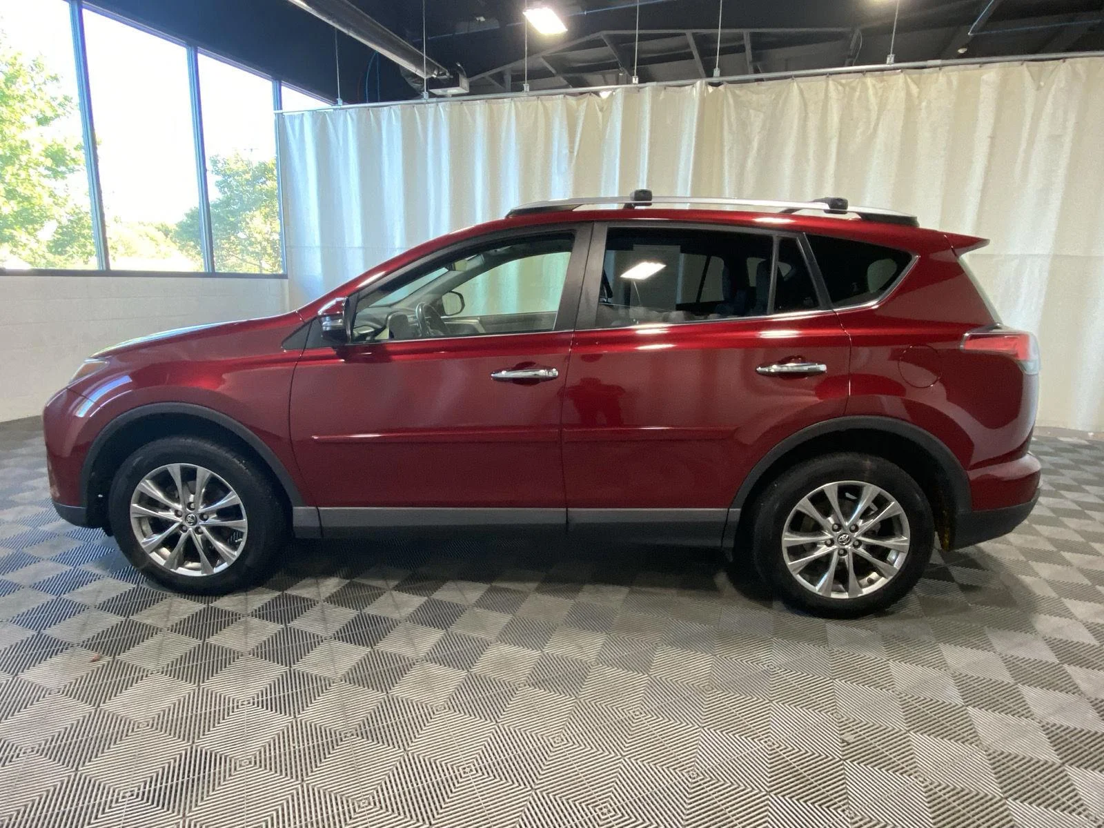 Used 2018 Ruby Flare Pearl Toyota Limited image 4