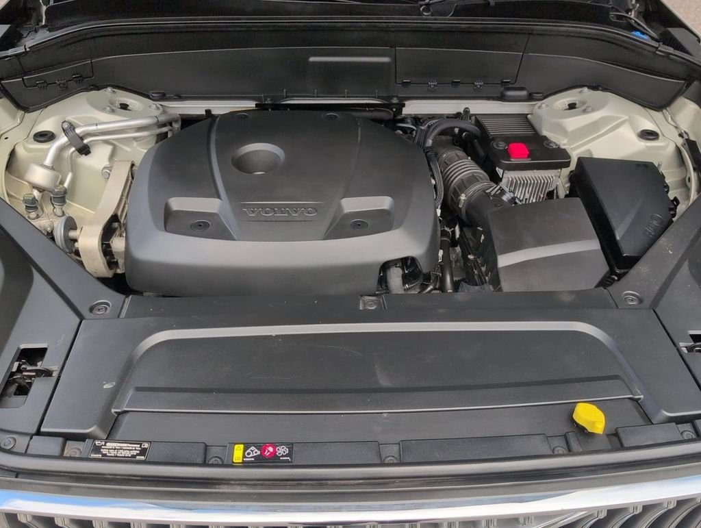 Used 2020 Beige Volvo T6 Inscription image 31