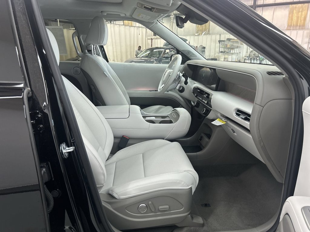 2026 Hyundai Palisade Limited - Photo 18