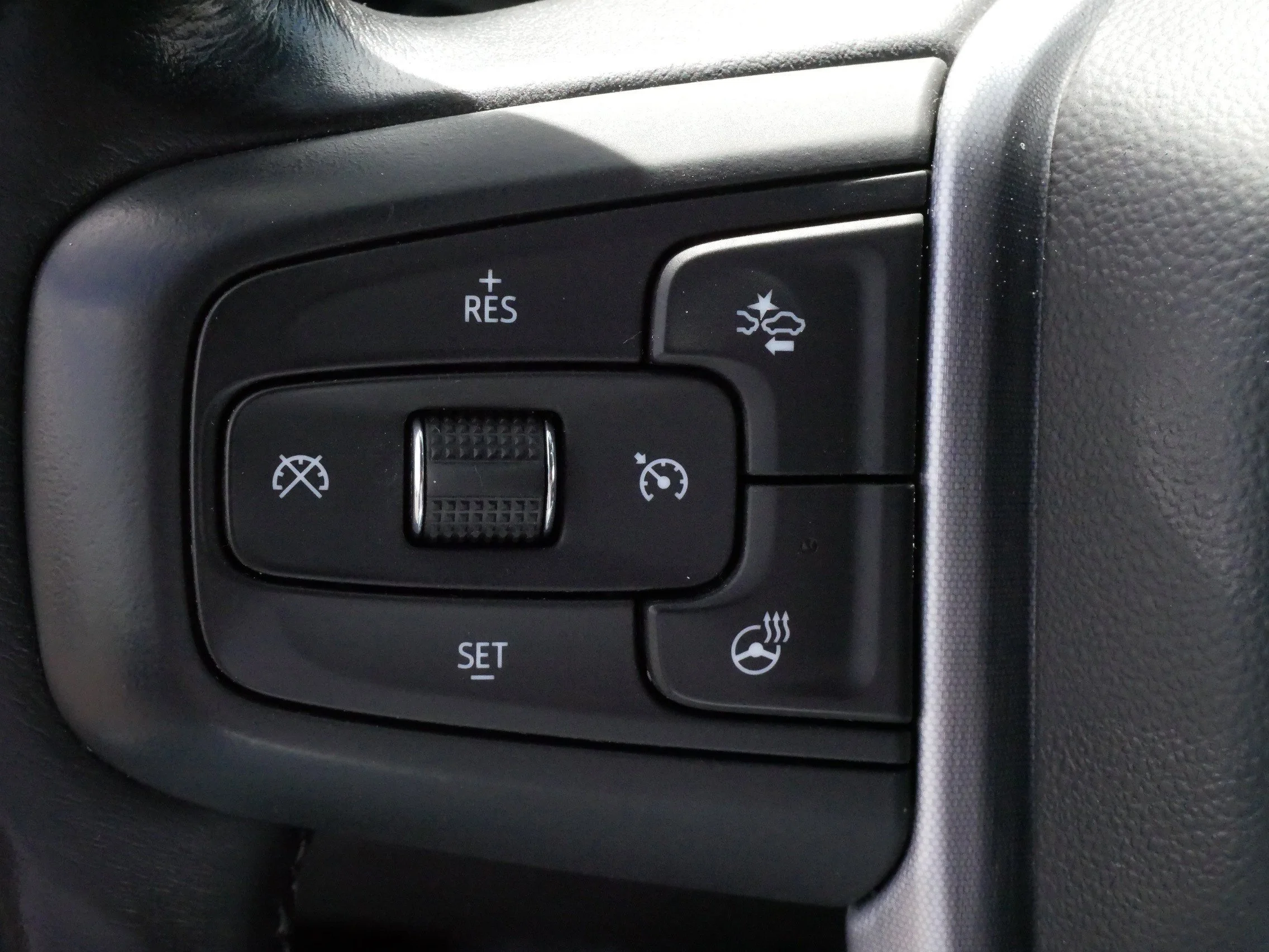 Used 2022 Dynamic Blue Metallic GMC Elevation image 24
