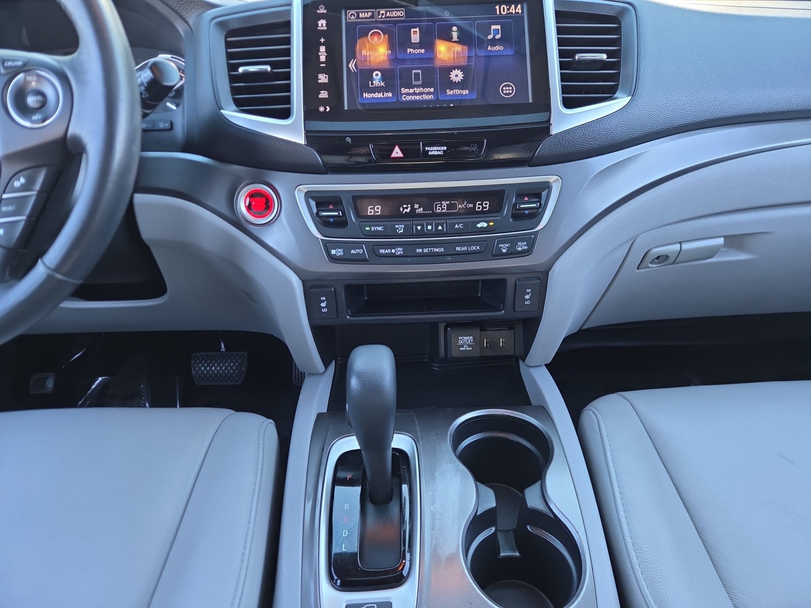 2017 Honda Pilot EX-L - Photo 11