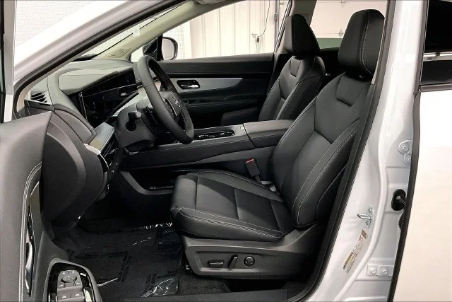 New 2027 Everest White Nissan Dark Armor image 10