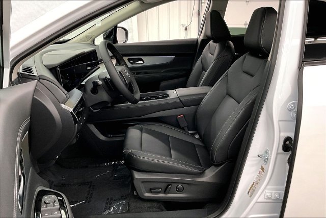 New 2027 Everest White Nissan Dark Armor image 10