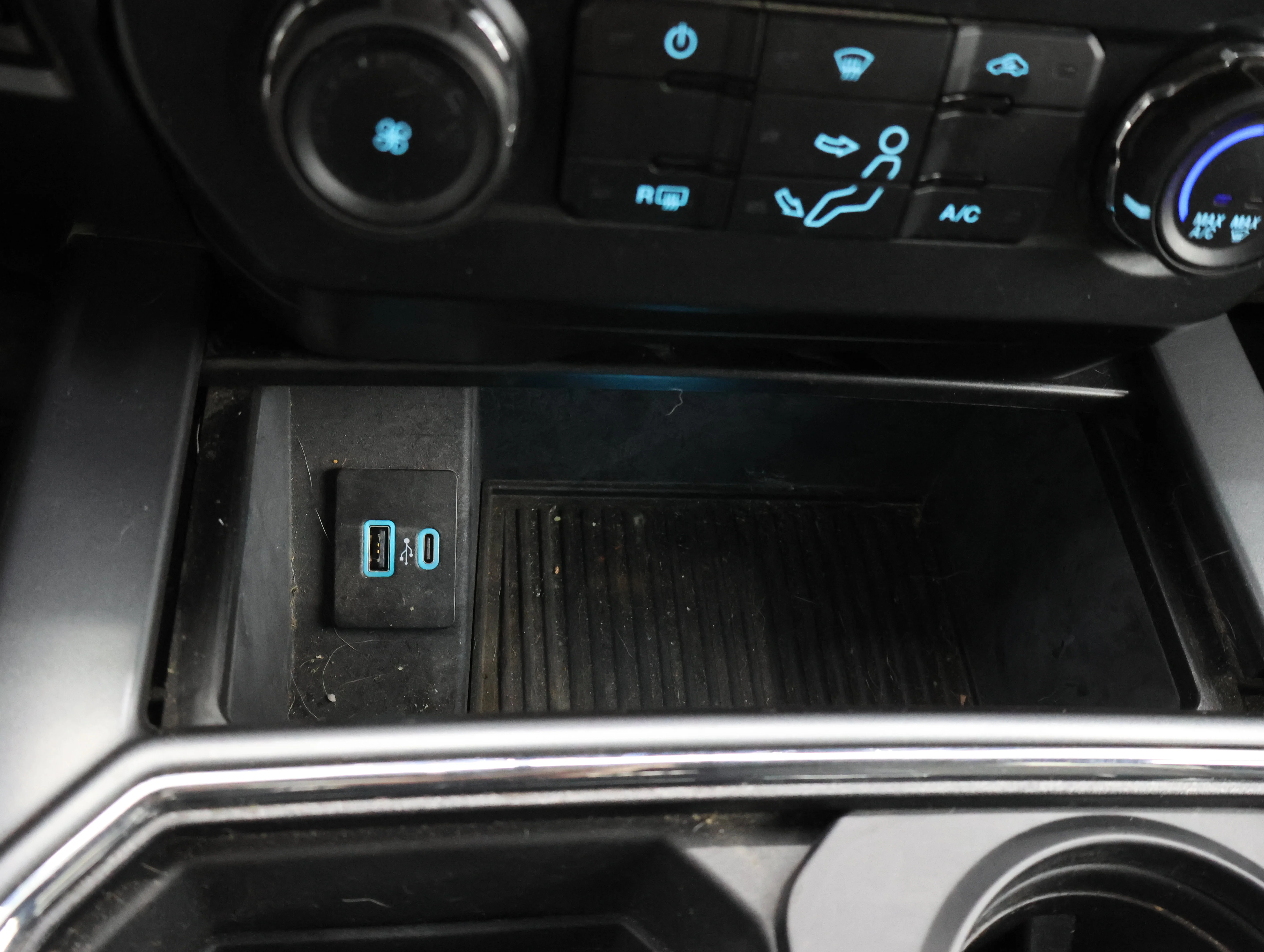 Used 2022 Oxford White Ford XLT image 56