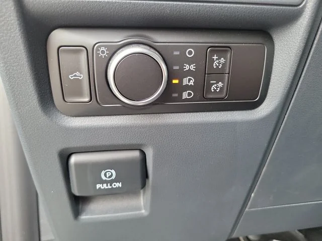 New 2026 Oxford White Ford STX image 29