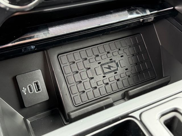 New 2026 Avalanche Ford Lariat® image 4