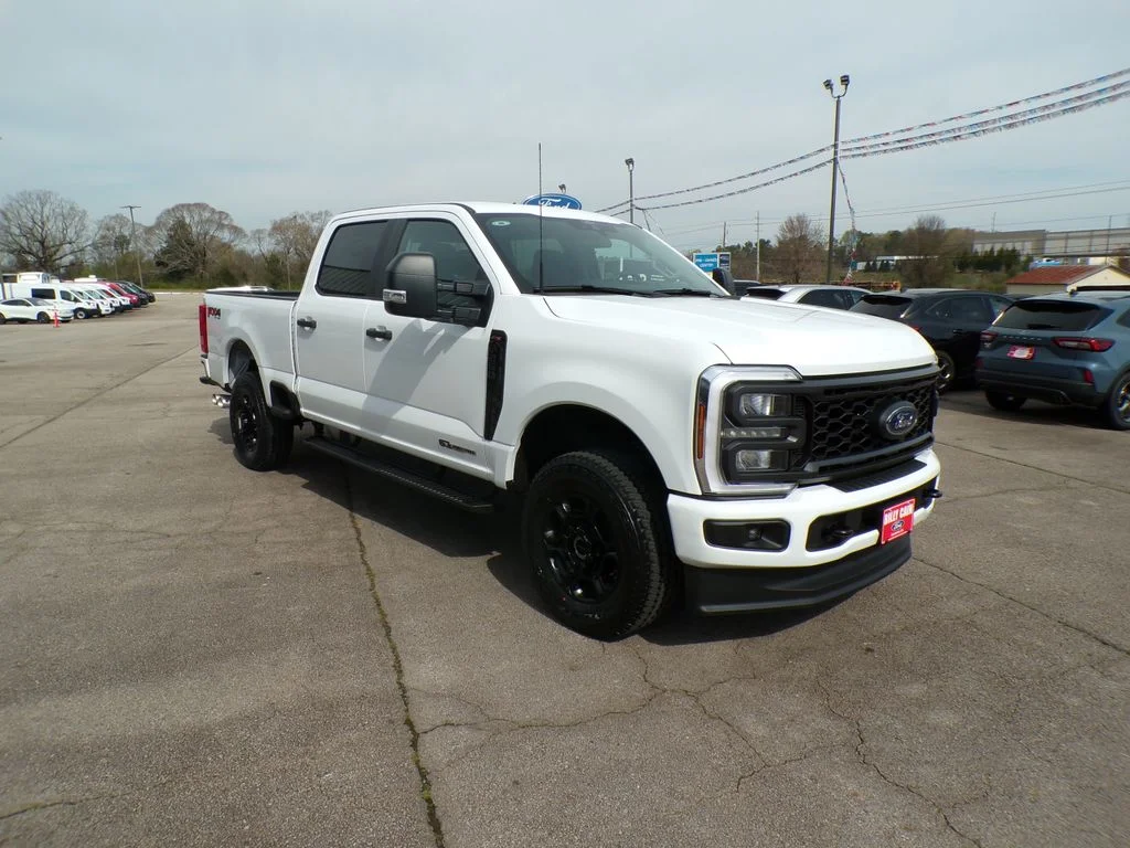 2026 Ford F-250 XL 4x4 Crew Cab 6-3/4' Box's photo