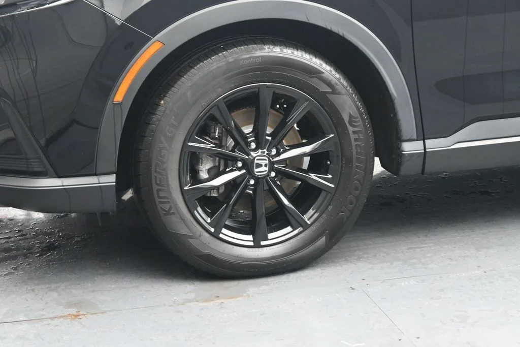 Used 2024  Honda Sport image 12