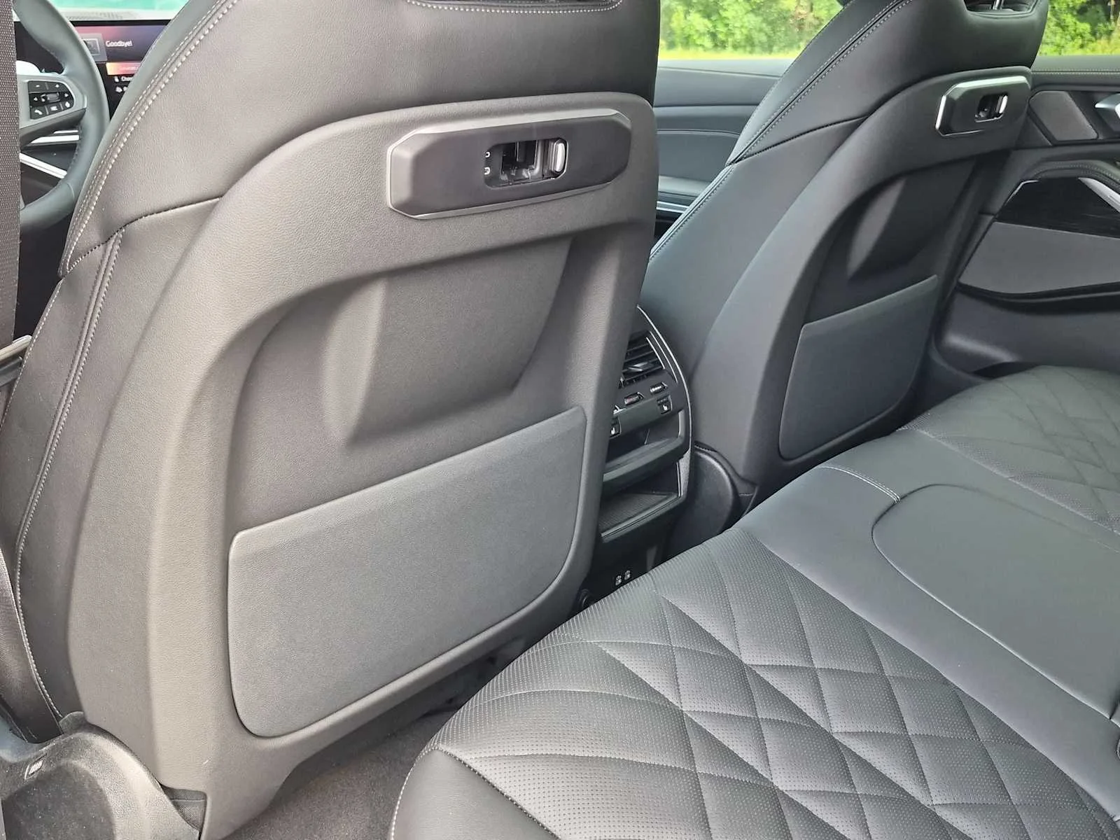 2026 BMW X5 50e - Photo 17