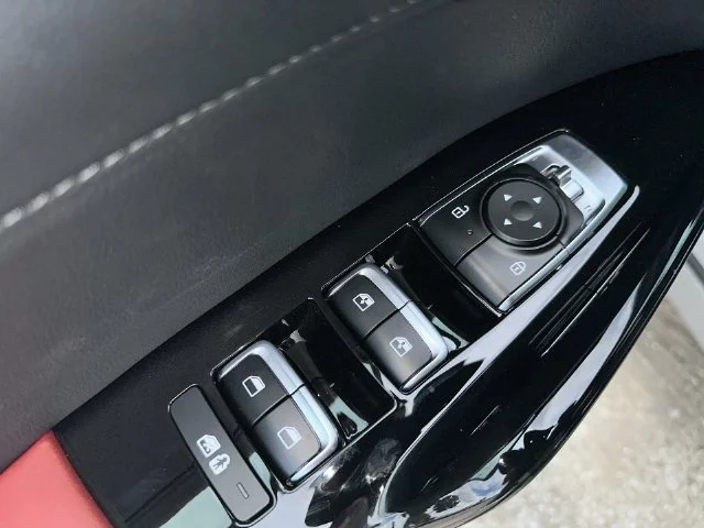 New 2026 Wolf Gray Kia GT-Line image 24