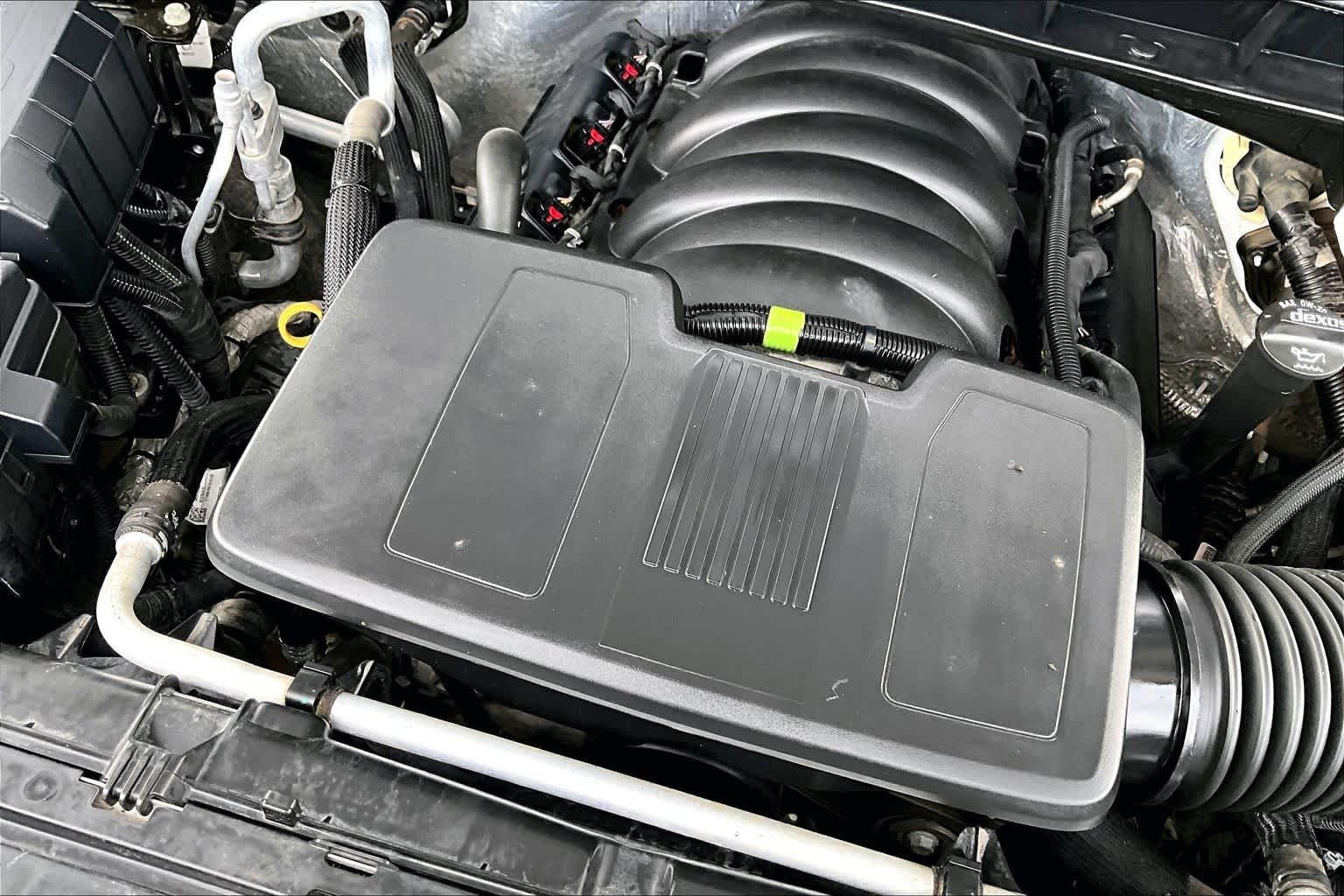 Used 2020 SUMMIT WHITE Chevrolet Work Truck image 33