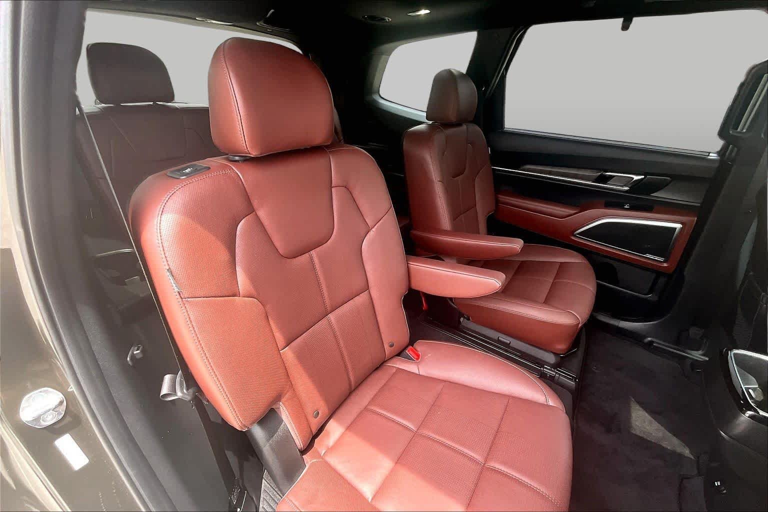 Used 2024 Dark Moss Kia SX image 19