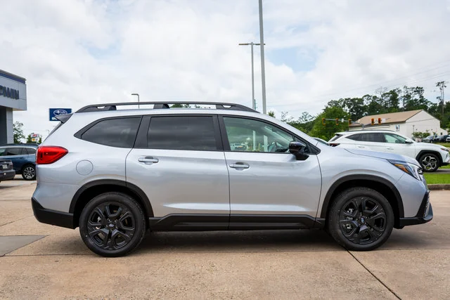 New 2026 Ice Silver Metallic Subaru Onyx Edition Touring image 19