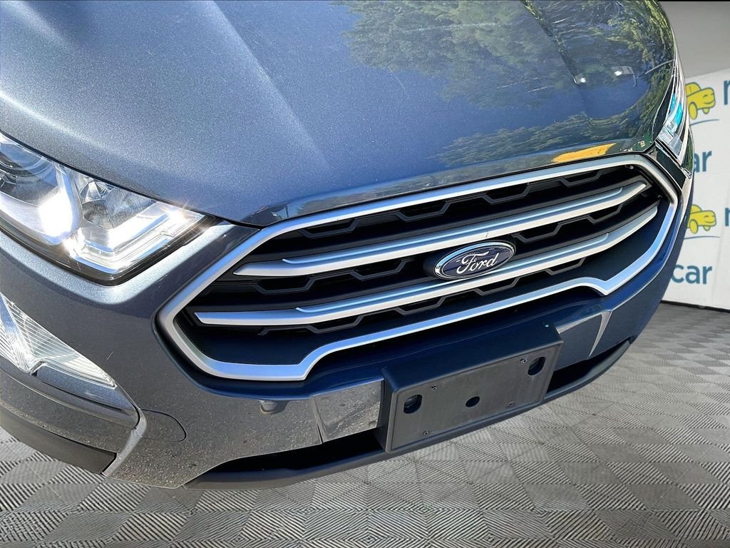 Used 2022 Smoke Metallic Ford SE image 32