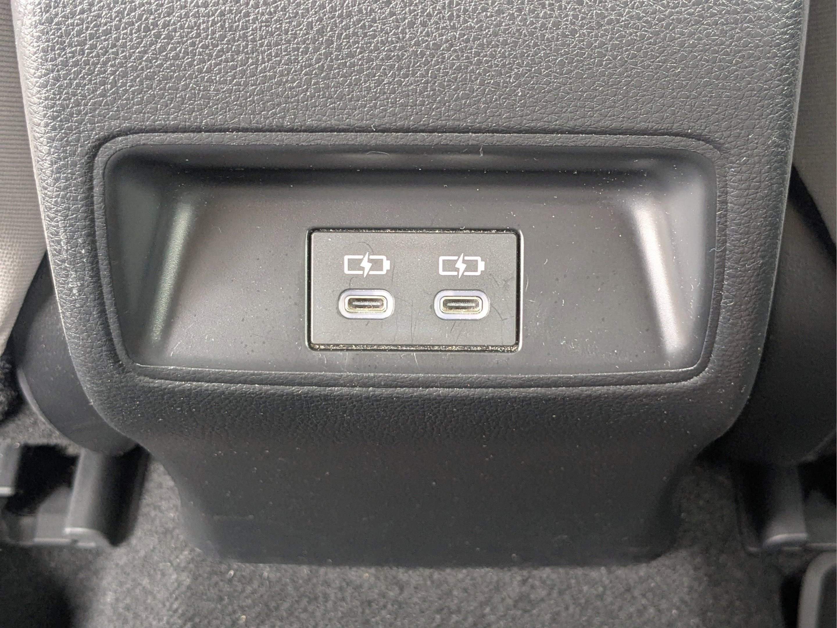 2024 Toyota Corolla LE - Photo 11