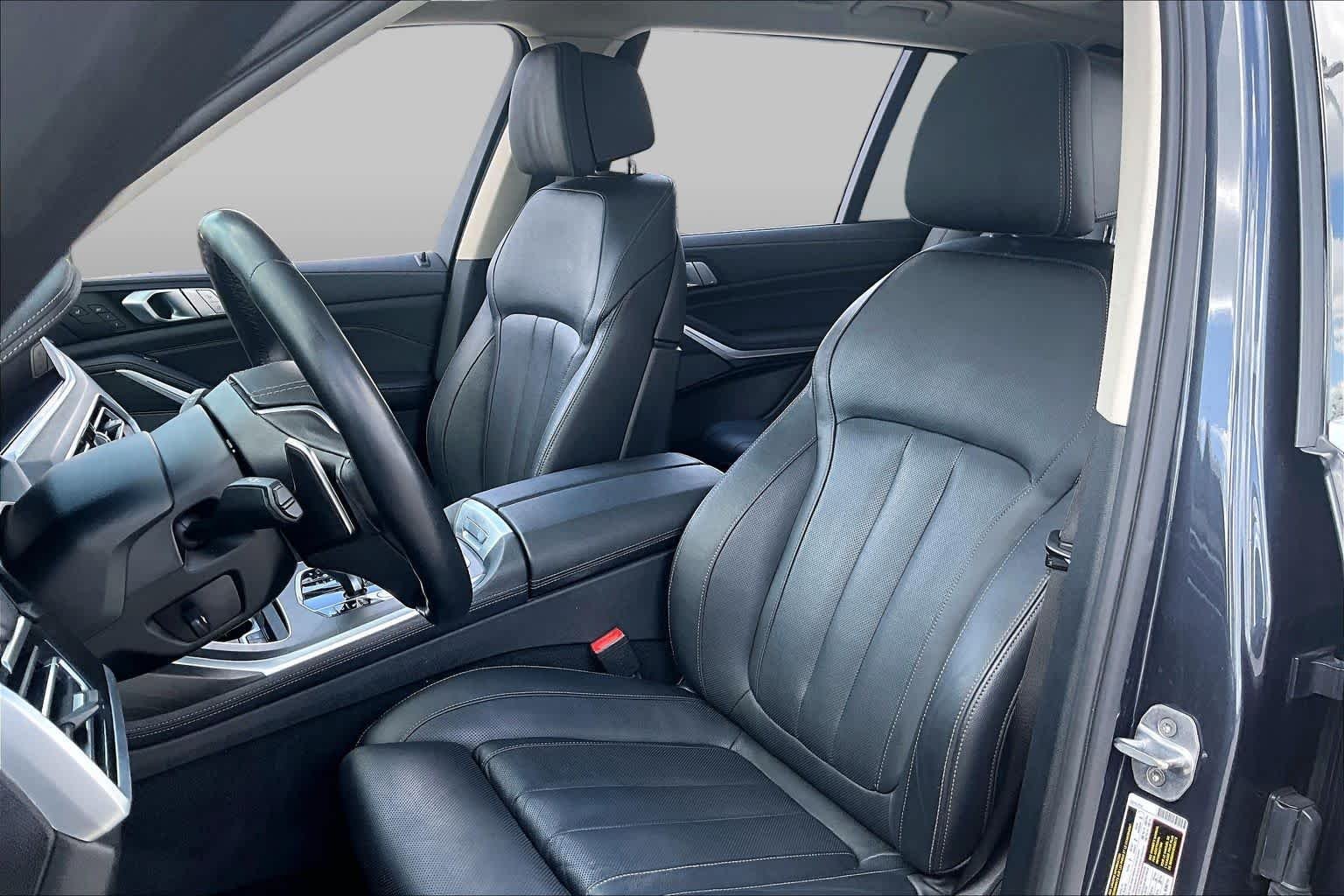 Used 2020 Arctic Gray Metallic BMW xDrive40i image 7