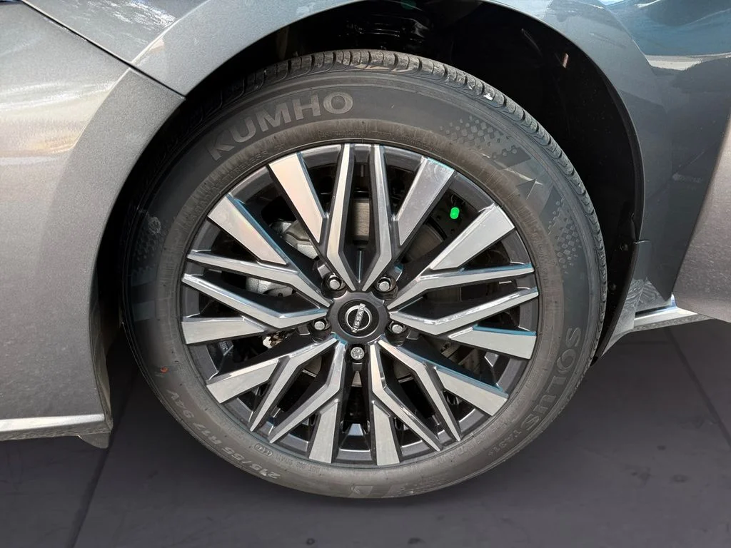 New 2026 Gray Nissan 2.5 SV image 9
