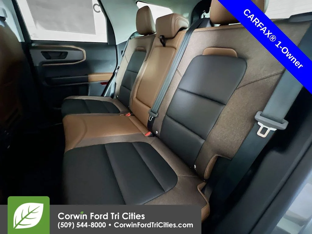 Used 2025 Gray Metallic Ford Outer Banks image 28