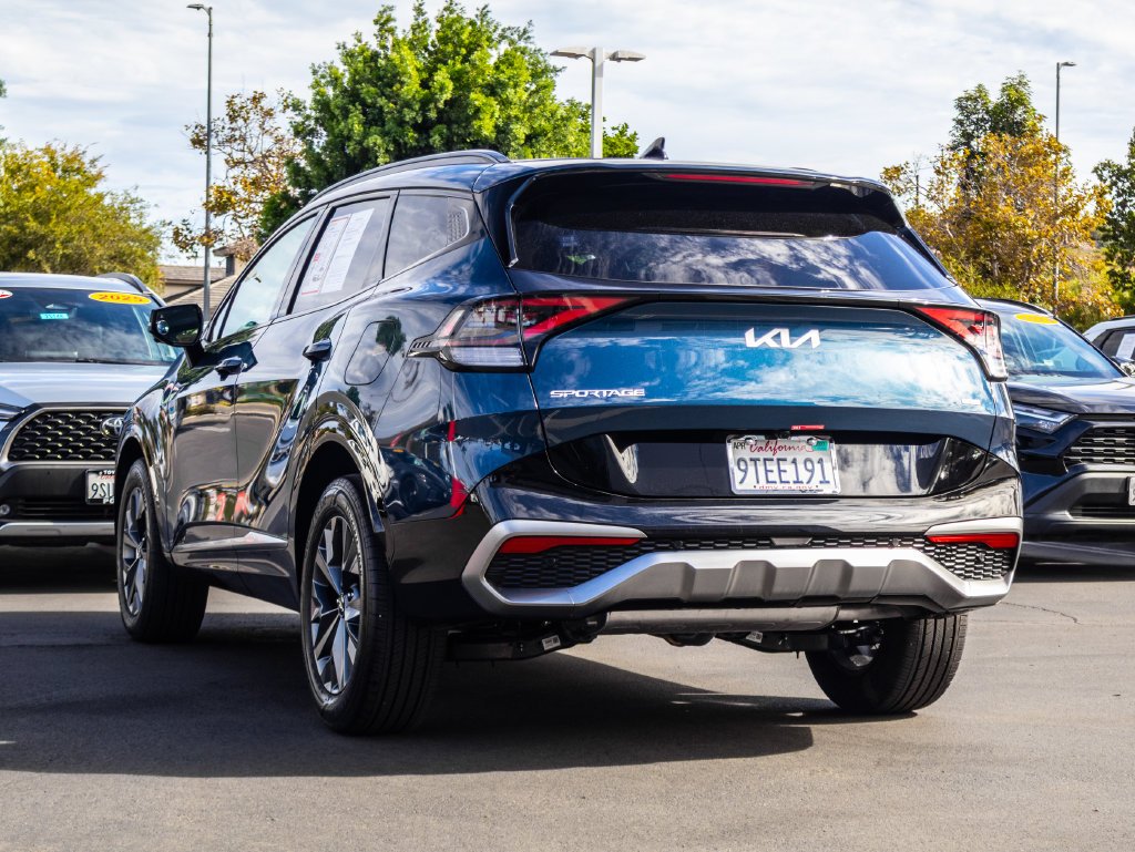 Used 2025 Blue Kia SX-Prestige image 9