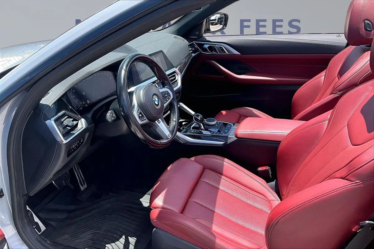 Used 2022  BMW xDrive image 17
