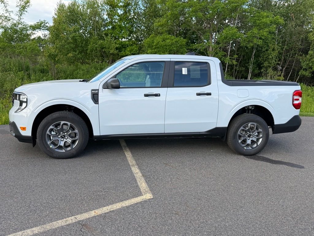New 2026 Space White Metallic Ford XLT image 31