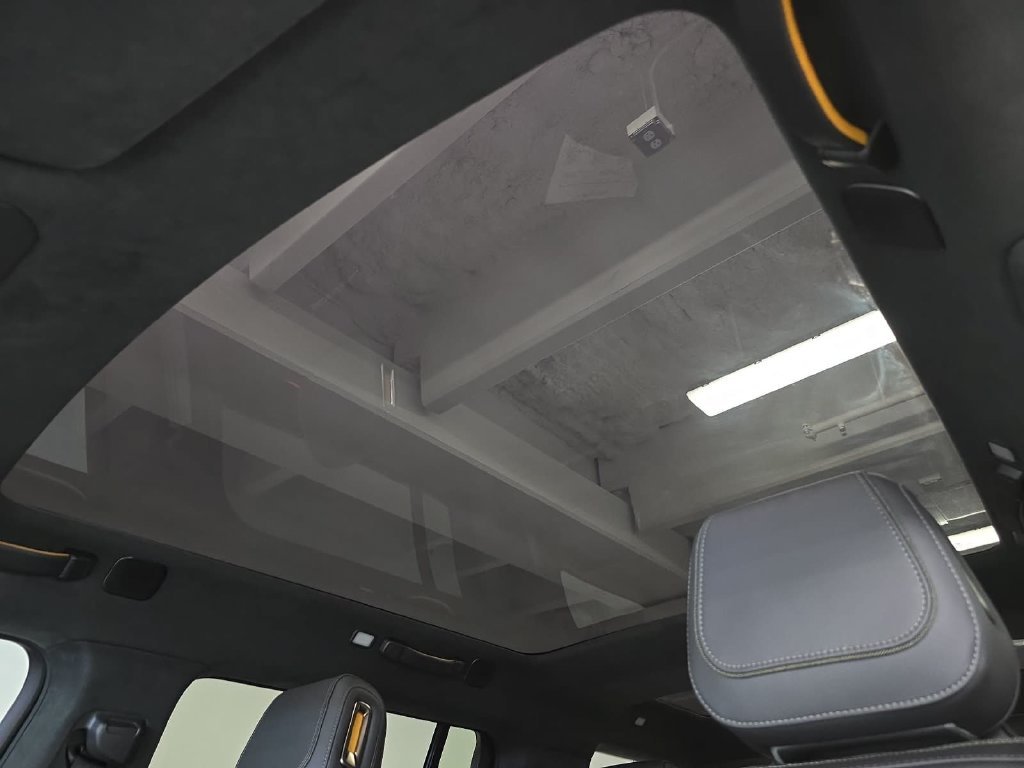 Used 2025  Rivian Adventure Dual Motor Standard Pack image 24