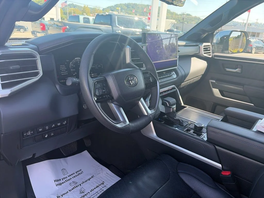 Used 2025 Silver Toyota Platinum image 11