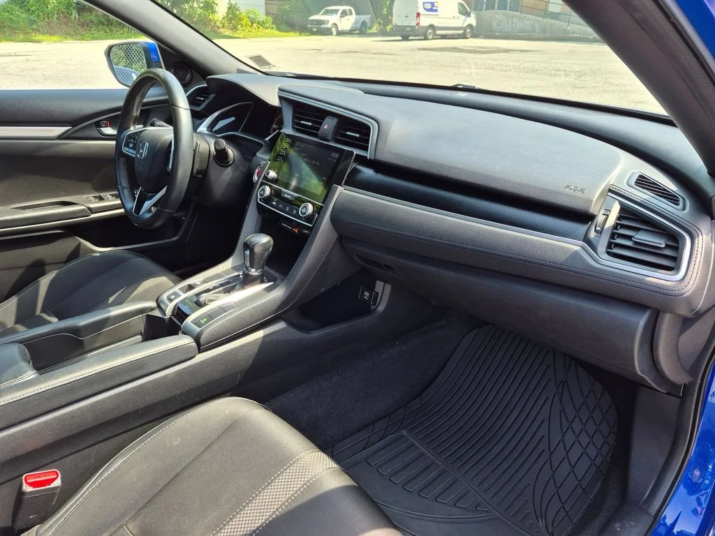 Used 2020  Honda Sport image 24