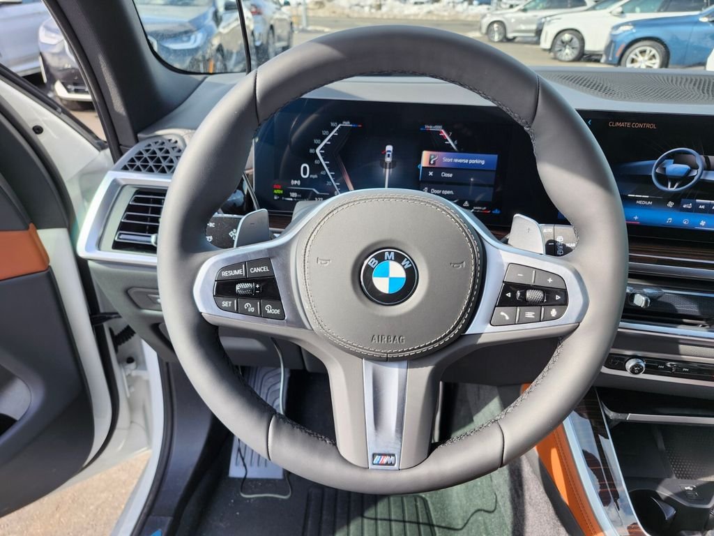 Used 2026 White BMW xDrive40i image 28