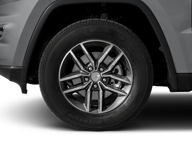 Used 2017 Velvet Red Pearlcoat Jeep Limited image 11