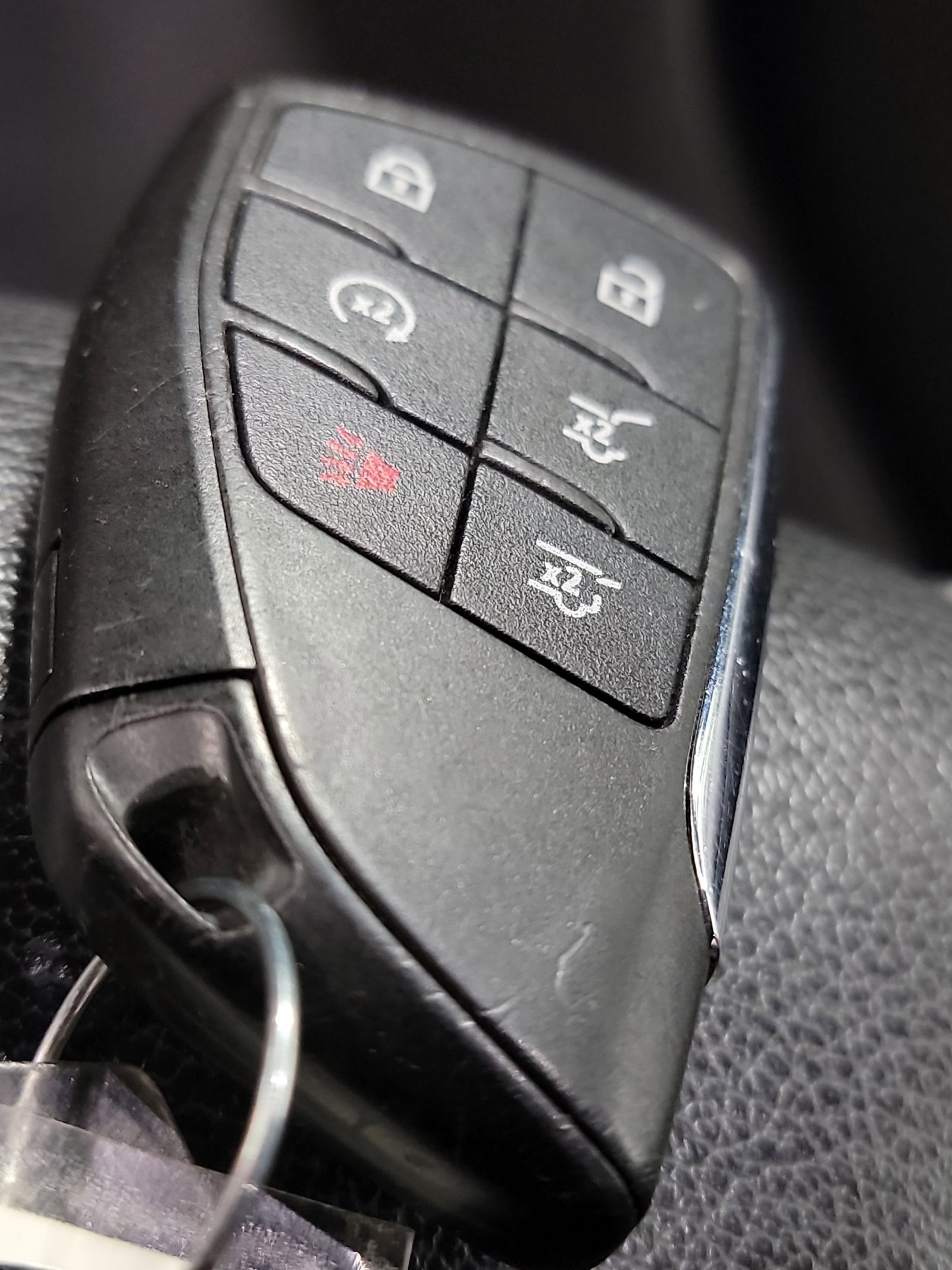 Used 2022 Summit White Chevrolet Z71 image 30