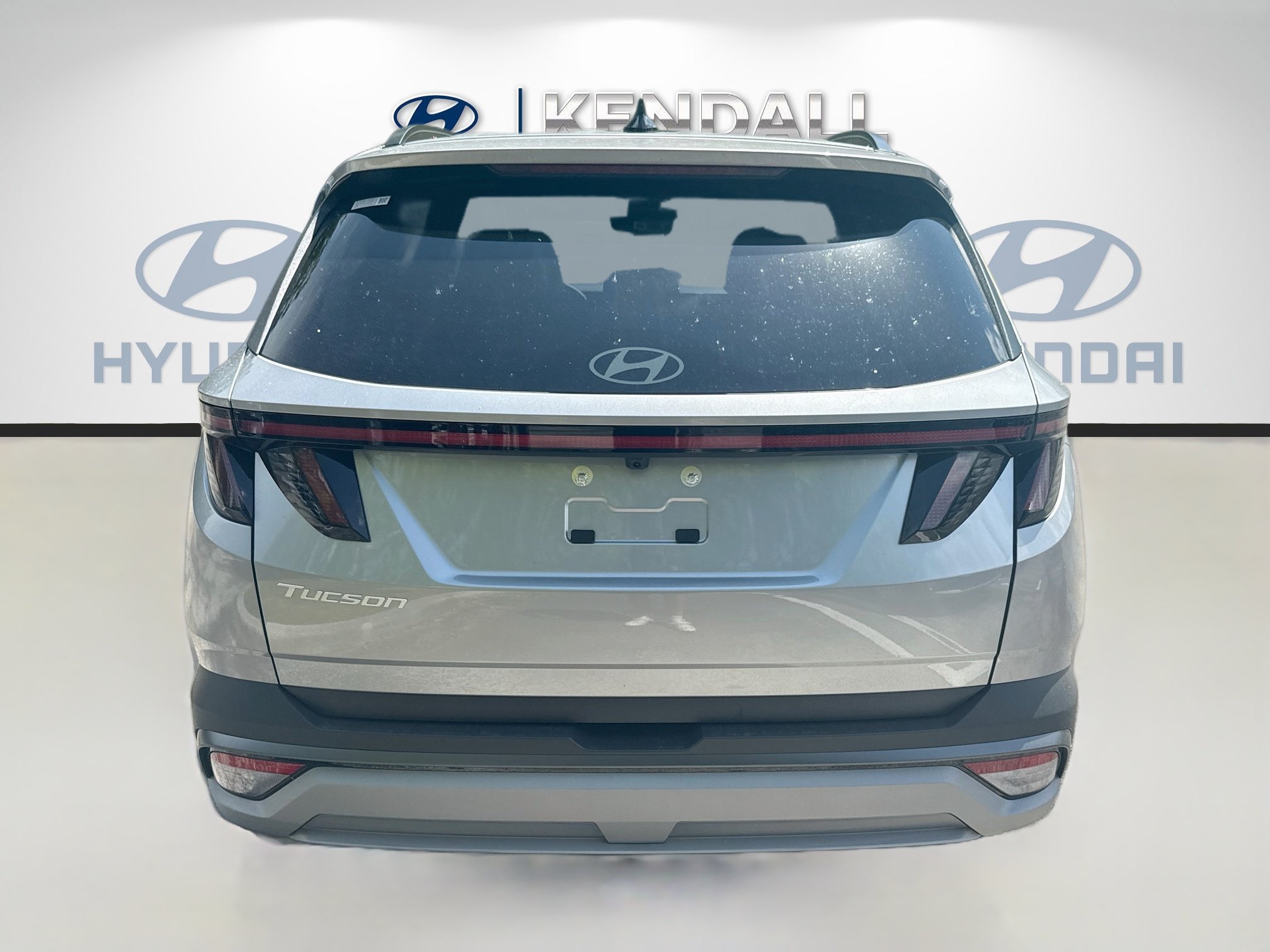 New 2026 Shimmering Silver Hyundai SEL Premium FWD image 30