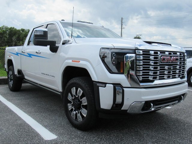 2025 GMC Sierra 2500HD Denali