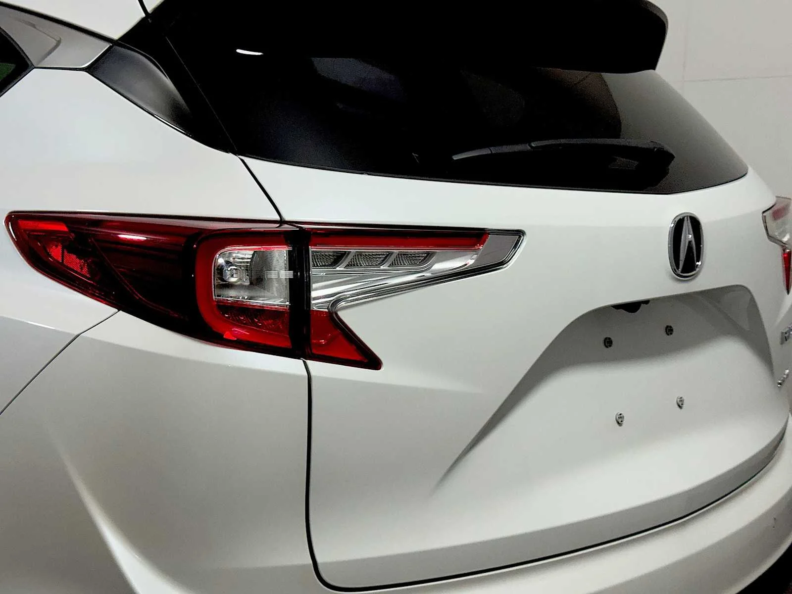 Used 2023 Platinum White Pearl Acura w/Technology Package image 27