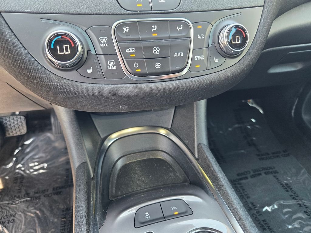 Used 2024 Gray Chevrolet LT image 15