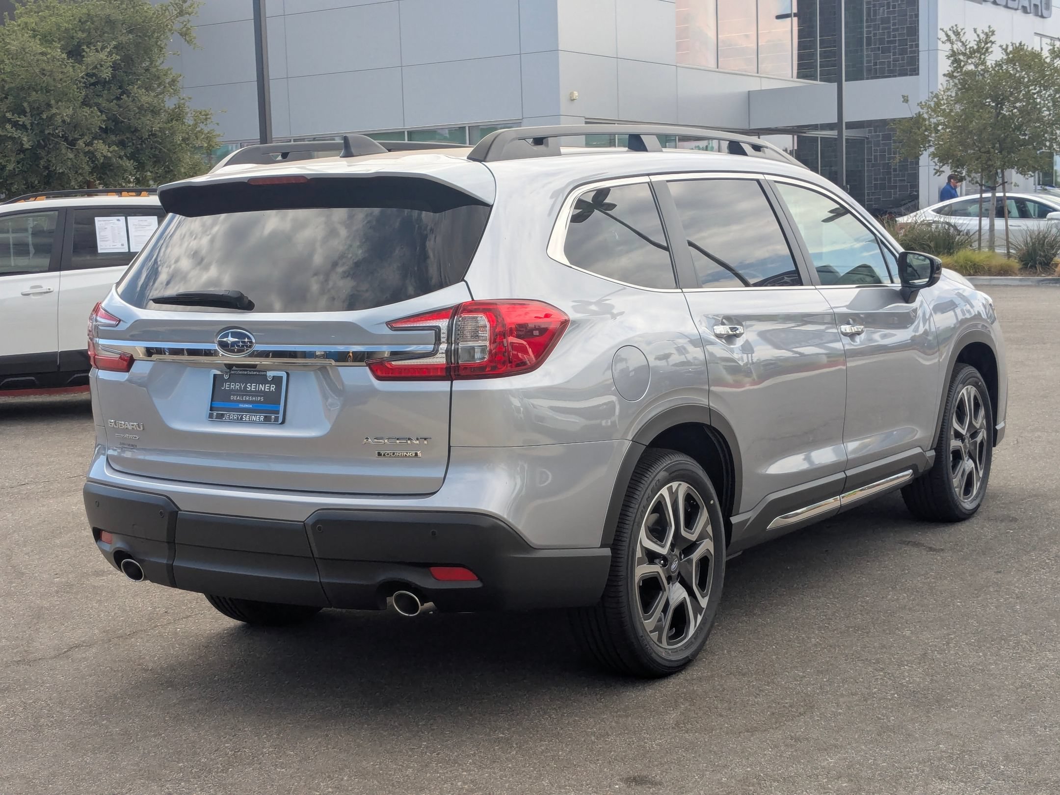 New 2026 ICE SILVER METALLIC Subaru Touring 7-Passenger image 9