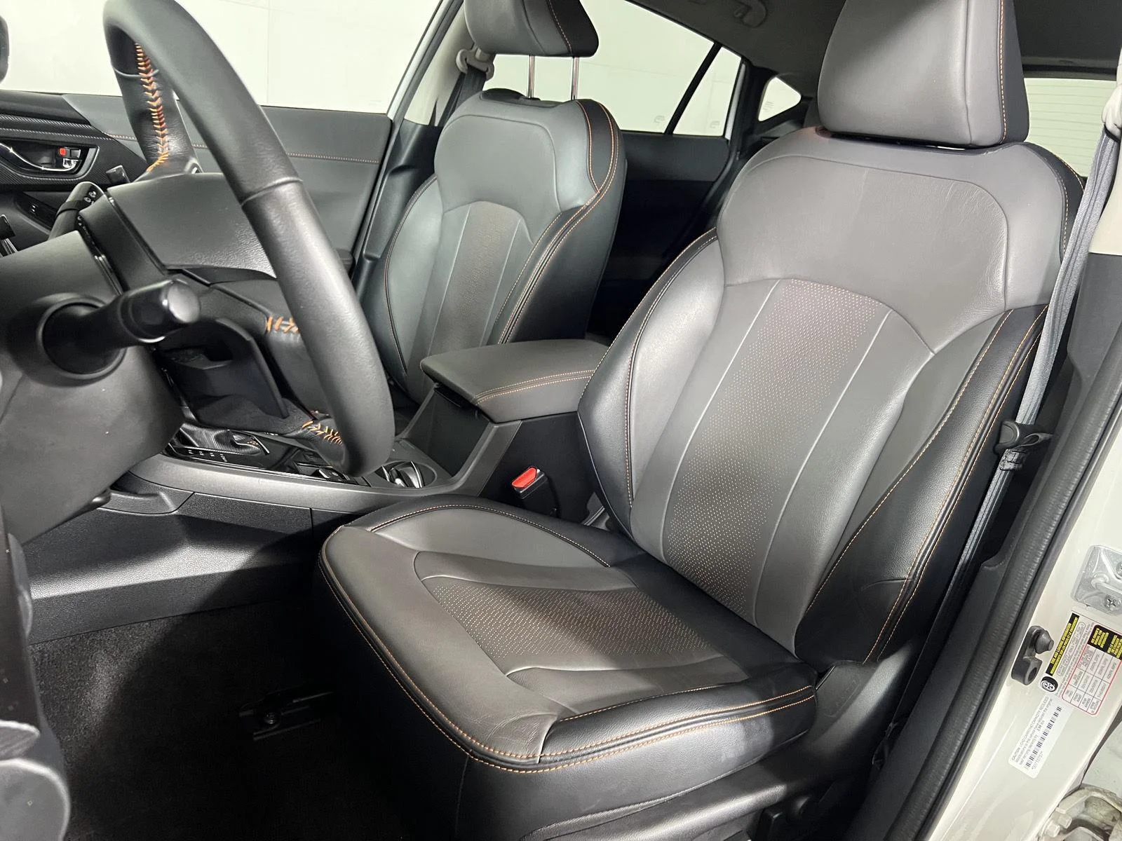 Used 2024 Crystal White Pearl Subaru Limited image 14