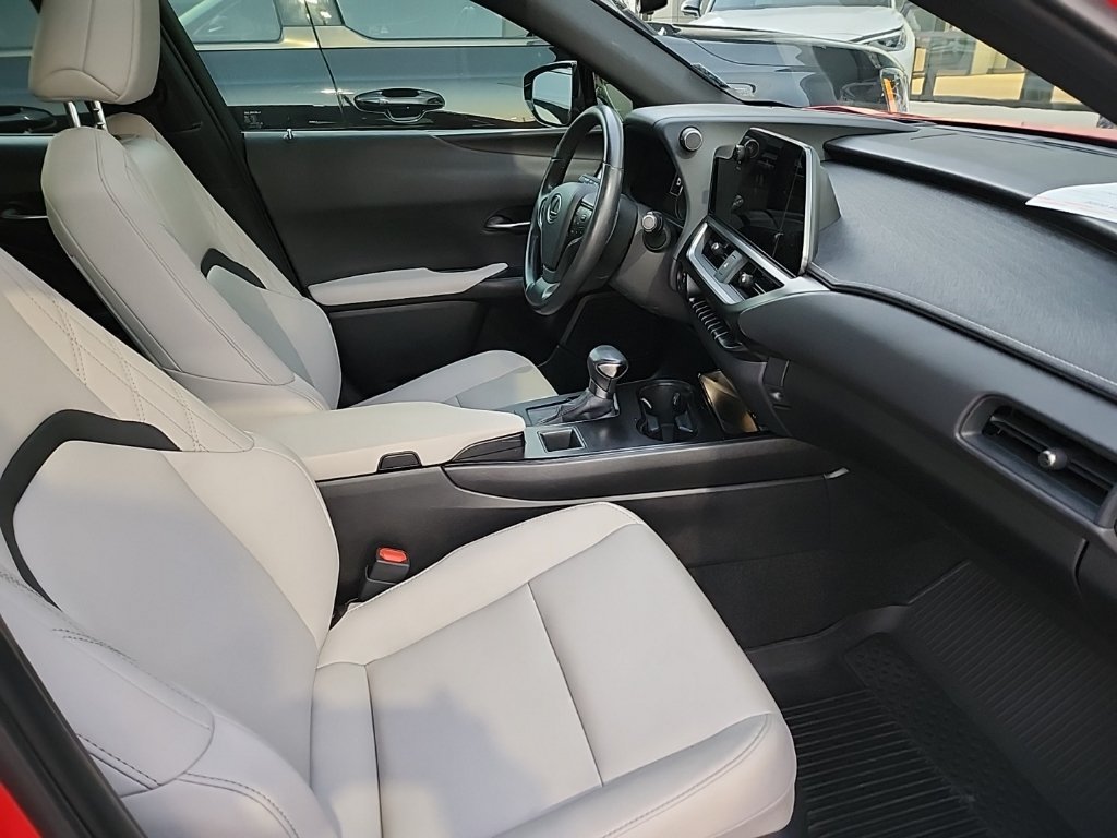 Used 2024 Red Line Lexus 250h image 23